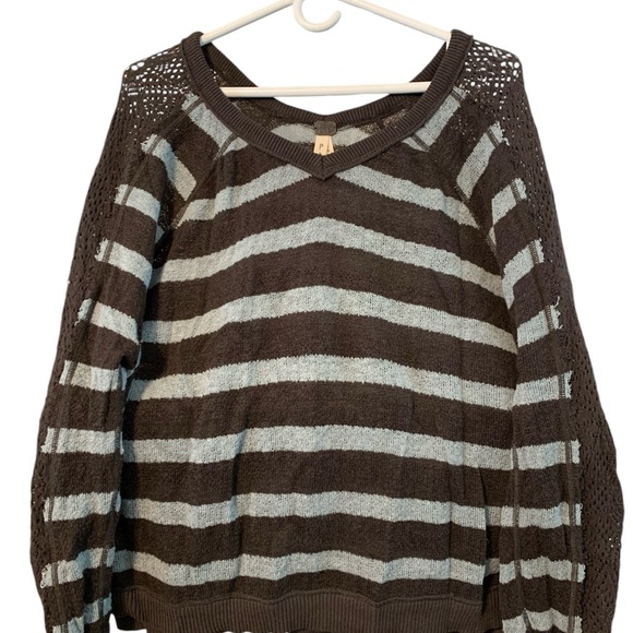 Free People chocolate mint sweater - Picture 2 of 6